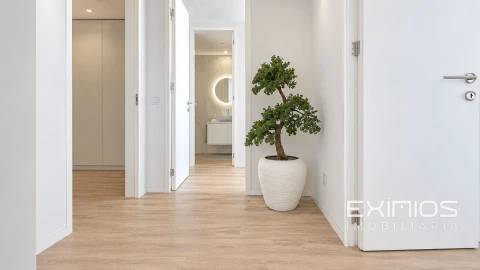 Apartamento T3 para Venda em Póvoa de Varzim, Beiriz e Argivai
