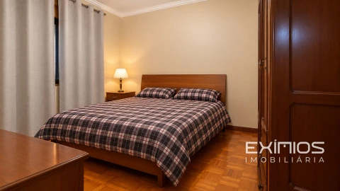 Apartamento T3 para Venda em Póvoa de Varzim, Beiriz e Argivai