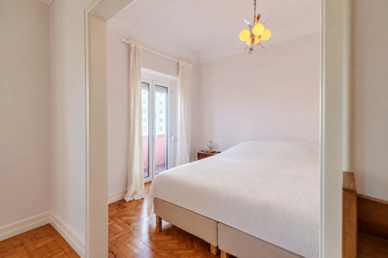 Apartamento T2 para Venda em Penha de França Foto 9