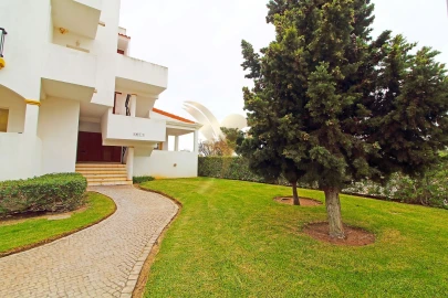 Apartamento T2 para Arrendamento em Albufeira e Olhos de Água