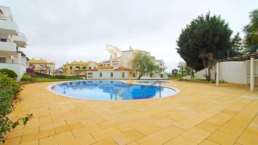 Apartamento T2 para Arrendamento em Albufeira e Olhos de Água