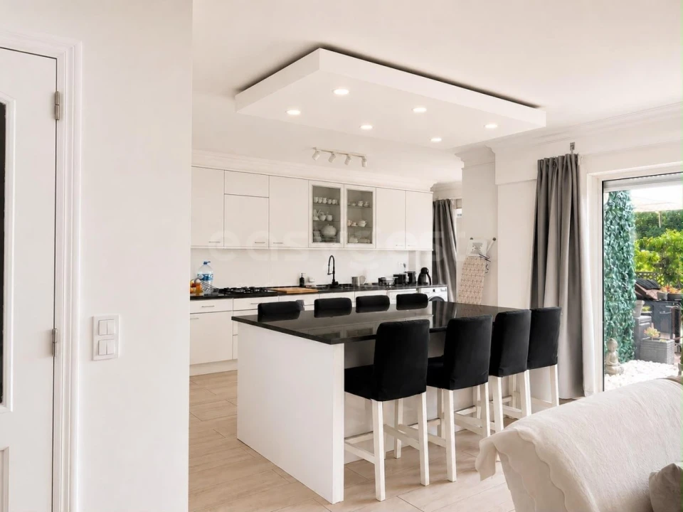 Apartamento T2 para Venda em Algés, Linda-A-Velha e Cruz Quebrada-Dafundo Foto 4