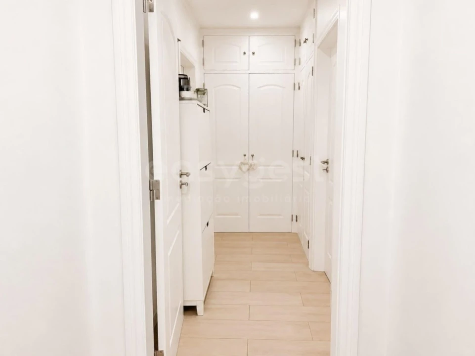 Apartamento T2 para Venda em Algés, Linda-A-Velha e Cruz Quebrada-Dafundo Foto 24