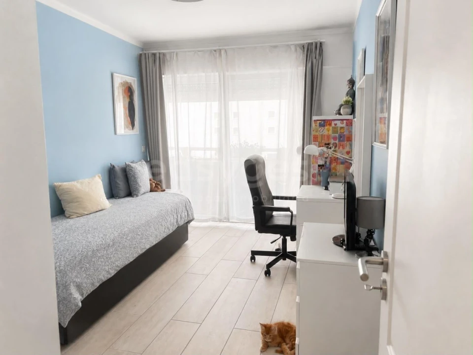 Apartamento T2 para Venda em Algés, Linda-A-Velha e Cruz Quebrada-Dafundo Foto 25