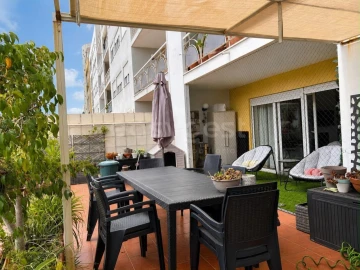 Apartamento T2 para Venda em Algés, Linda-A-Velha e Cruz Quebrada-Dafundo