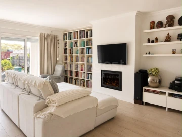 Apartamento T2 para Venda em Algés, Linda-A-Velha e Cruz Quebrada-Dafundo