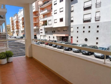 Apartamento T2 para Venda em Algés, Linda-A-Velha e Cruz Quebrada-Dafundo