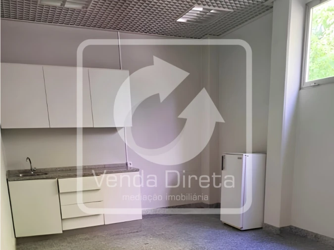 Prédio para Venda em Carrazeda de Ansiães Foto 5