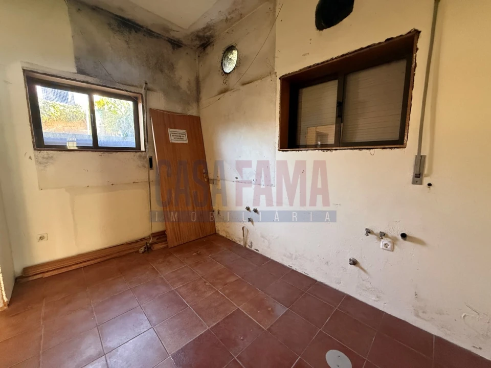 Loja para Arrendamento em Bagunte, Ferreiró, Outeiro Maior e Parada Foto 15