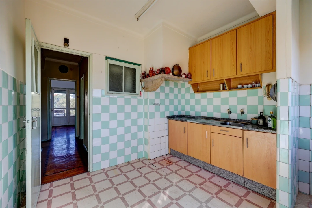 Apartamento T4 para Venda em Venteira Foto 18