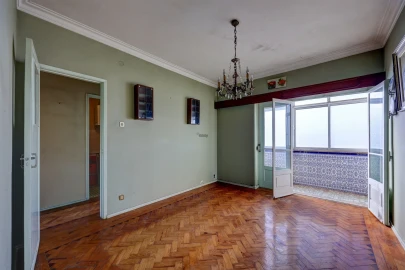 Apartamento T4 para Venda em Venteira