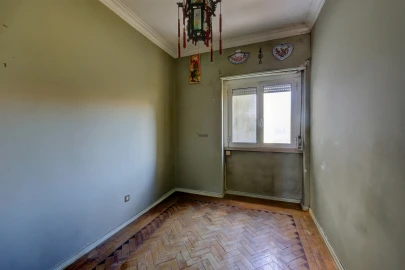 Apartamento T4 para Venda em Venteira