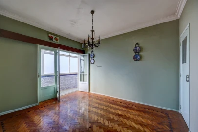 Apartamento T4 para Venda em Venteira