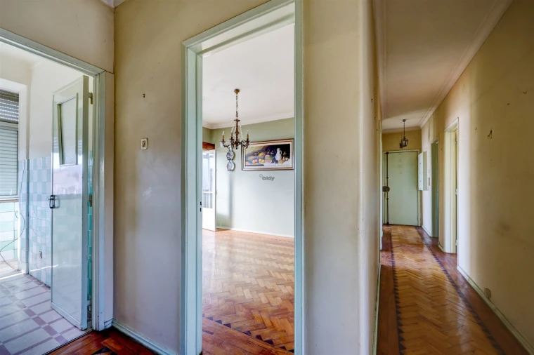 Apartamento T4 para Venda em Venteira Foto 12