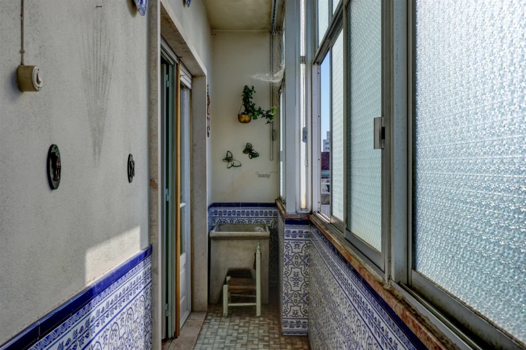 Apartamento T4 para Venda em Venteira Foto 22