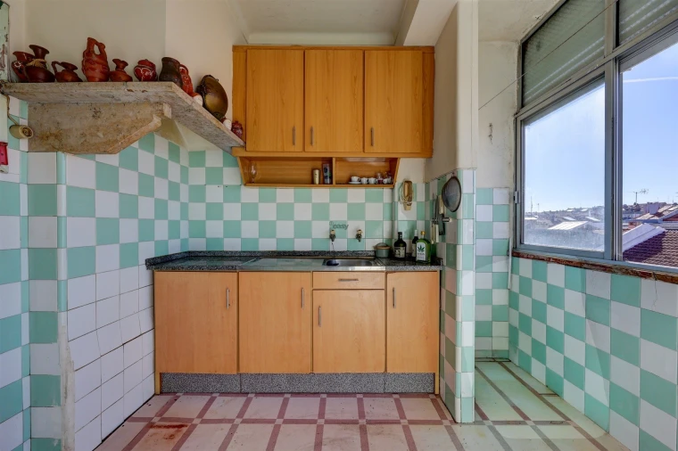 Apartamento T4 para Venda em Venteira Foto 17