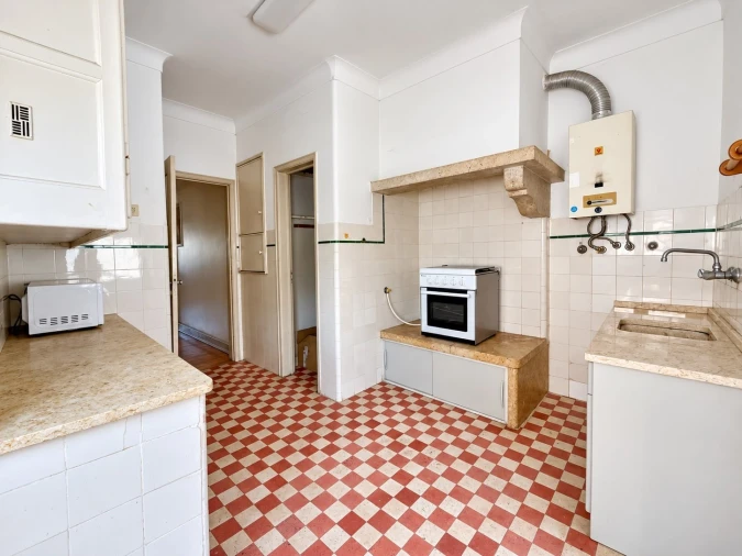 Apartamento T3 para Venda em Alvalade Foto 4