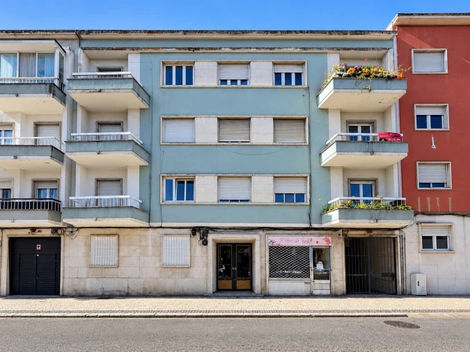 Apartamento T3 para Venda em Alvalade Foto 22