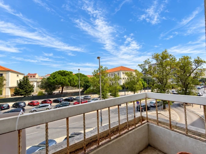 Apartamento T3 para Venda em Alvalade Foto 19