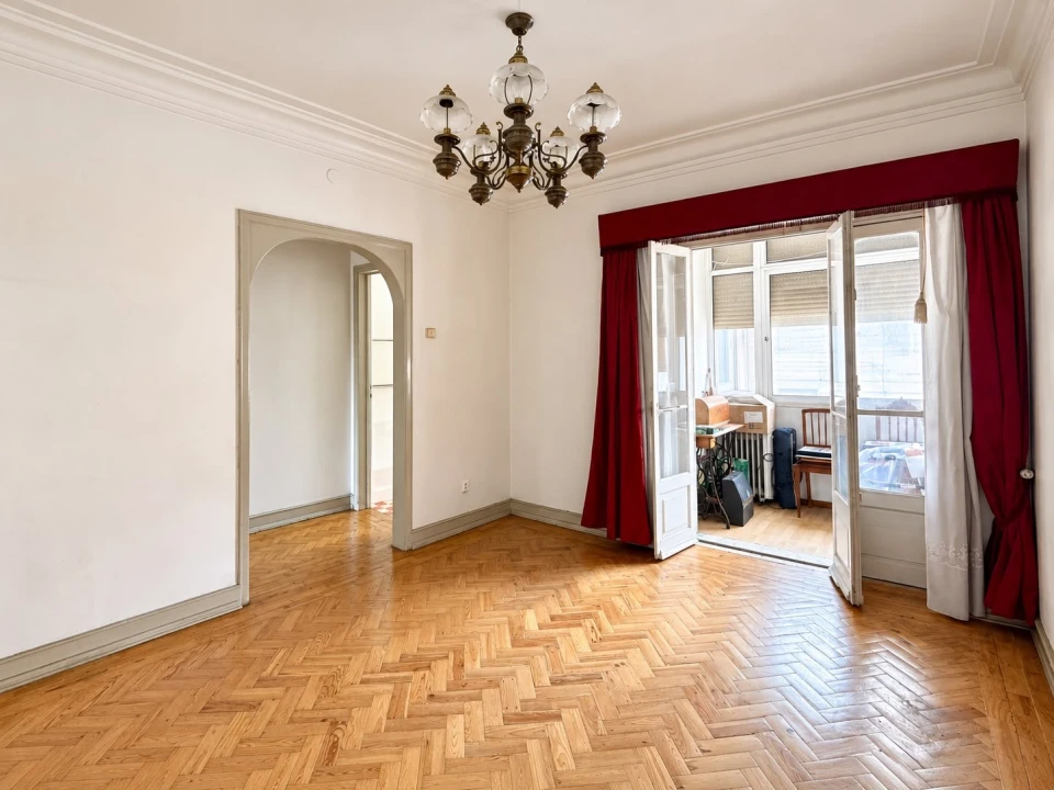 Apartamento T3 para Venda em Alvalade Foto 1
