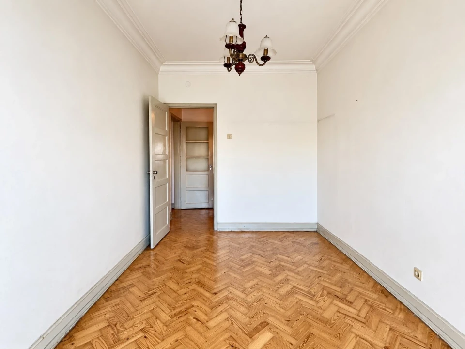 Apartamento T3 para Venda em Alvalade Foto 10