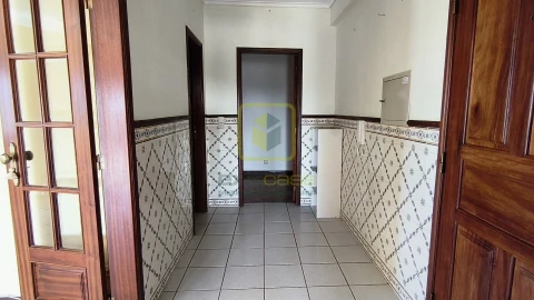 Apartamento T3 para Arrendamento em Esgueira
