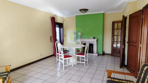 Apartamento T3 para Arrendamento em Esgueira