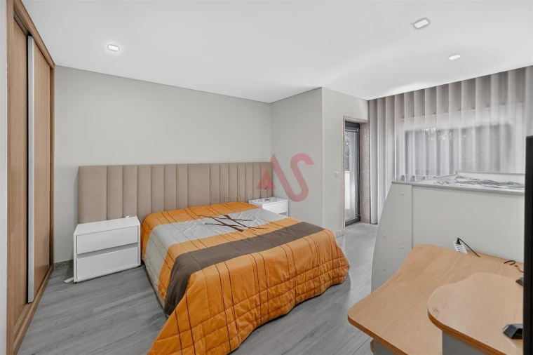 Moradia T3 para Venda em Airães Foto 17