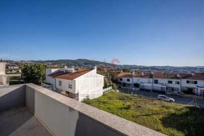 Moradia T4 para Venda em Azurem