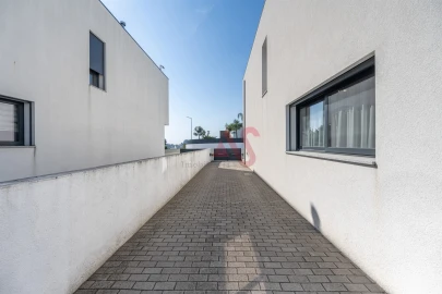 Moradia T3 para Venda em Silvares, Pias, Nogueira e Alvarenga