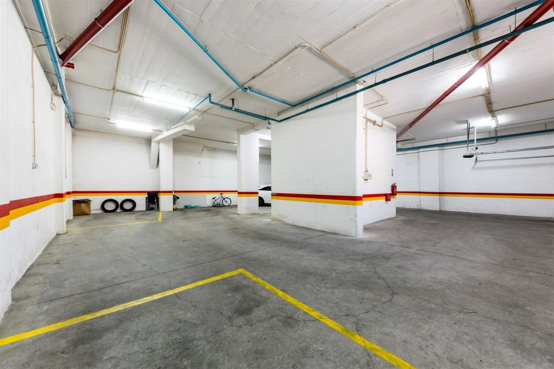 Apartamento T2 para Venda em Queluz e Belas Foto 21