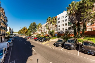 Apartamento T2 para Venda em Queluz e Belas
