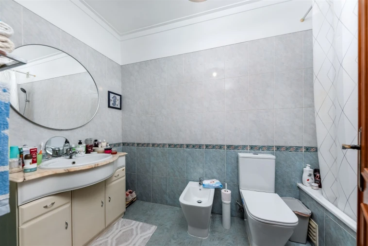 Apartamento T2 para Venda em Queluz e Belas Foto 13