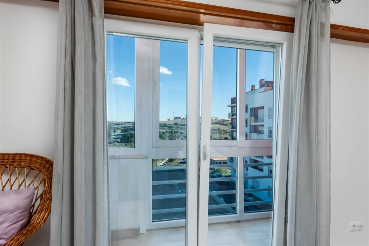 Apartamento T2 para Venda em Queluz e Belas Foto 6