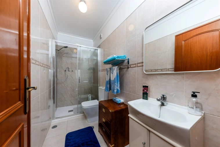 Apartamento T2 para Venda em Queluz e Belas Foto 19