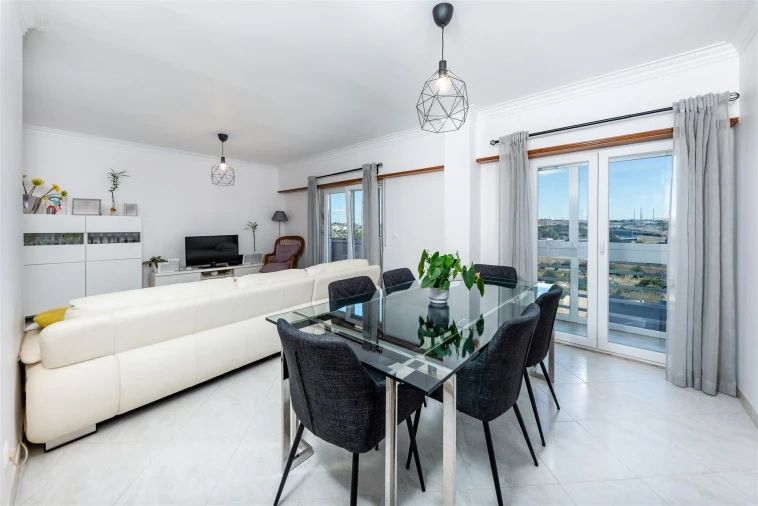 Apartamento T2 para Venda em Queluz e Belas Foto 5