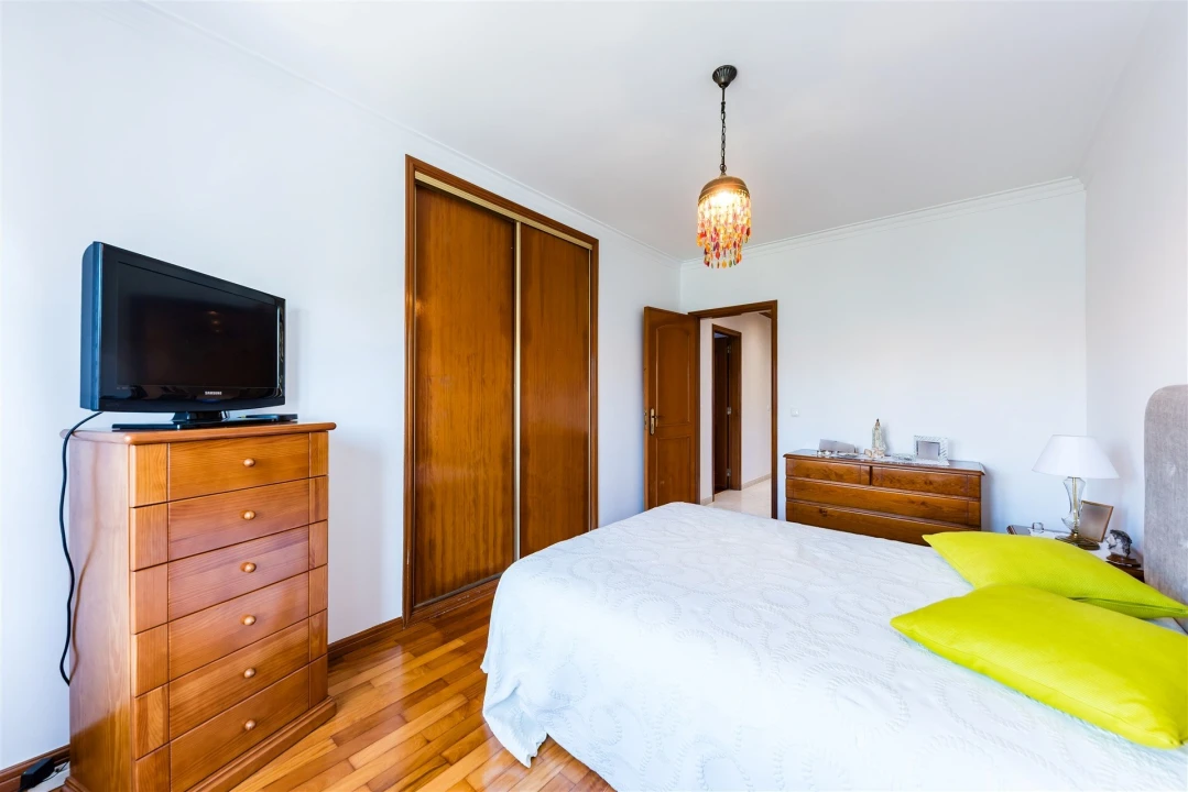 Apartamento T2 para Venda em Queluz e Belas Foto 15