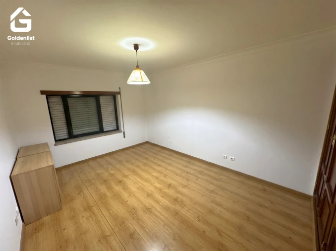 Apartamento T2 para Arrendamento em Castelo Branco Foto 9