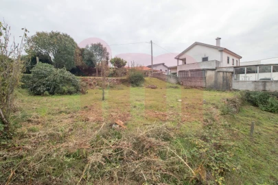 Terreno para Venda em Roriz