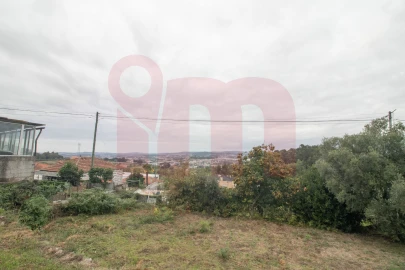 Terreno para Venda em Roriz