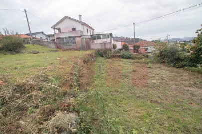 Terreno para Venda em Roriz