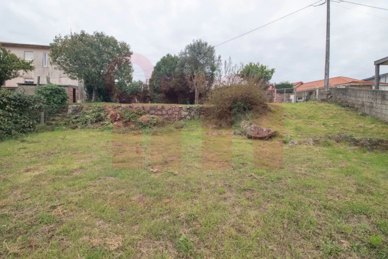 Terreno para Venda em Roriz Foto 7