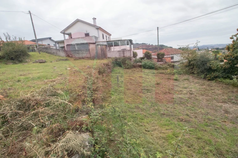 Terreno para Venda em Roriz Foto 5