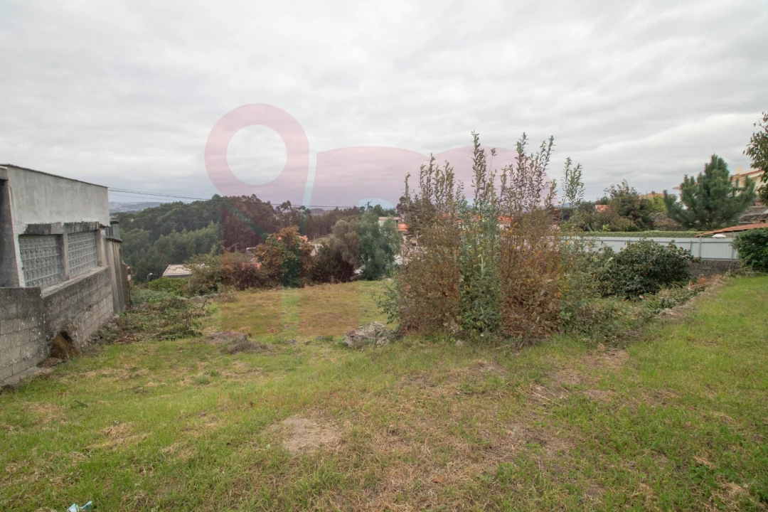 Terreno para Venda em Roriz Foto 2