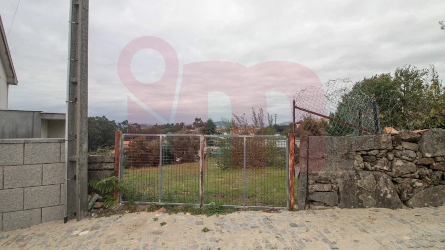 Terreno para Venda em Roriz