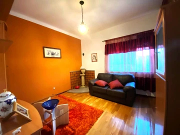 Moradia T4 para Venda em Orgens