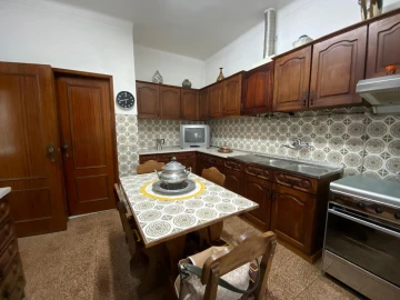Moradia T4 para Venda em Orgens