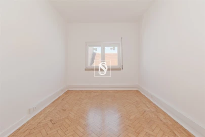 Apartamento T2 para Arrendamento em Barreiro e Lavradio