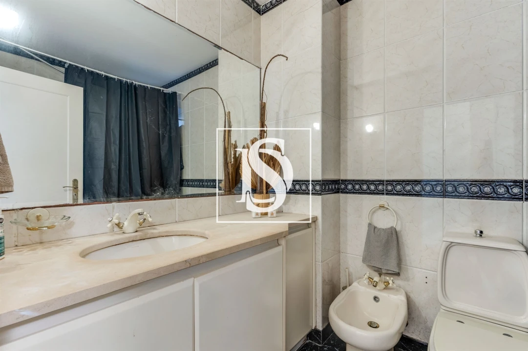 Apartamento T3 para Venda em Mindelo Foto 28