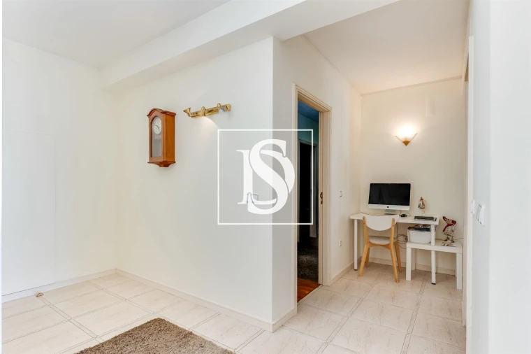 Apartamento T3 para Venda em Mindelo Foto 14